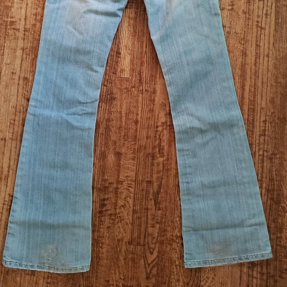 Nine Point Eight Jeans - Picture 7 of 7